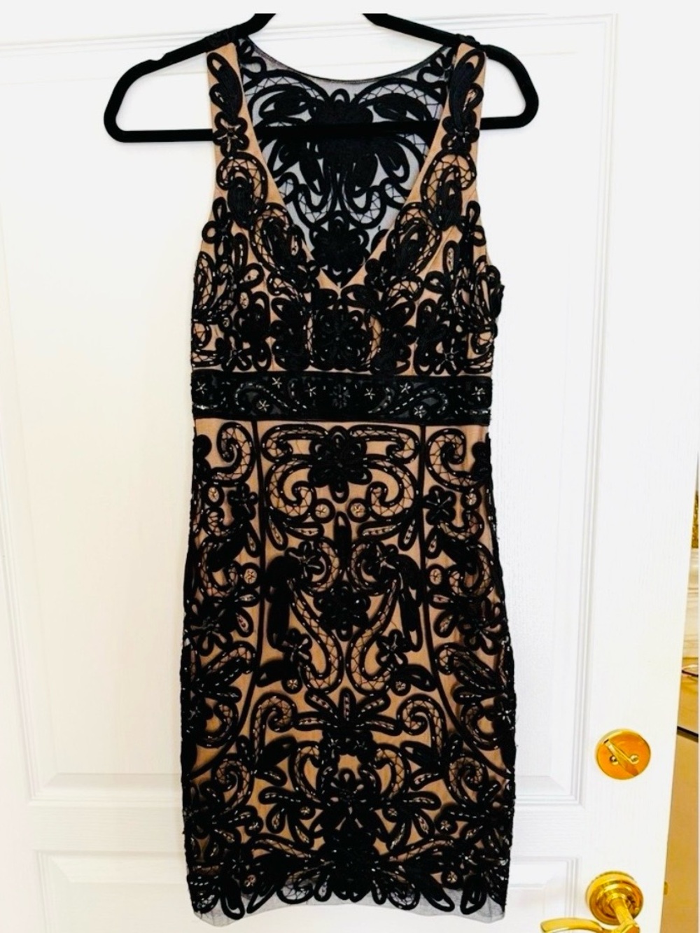 🔥🔥🔥Sue Wong Nocturne Elegant Black Lace Dress, built in bra. Dress is Gorgeous